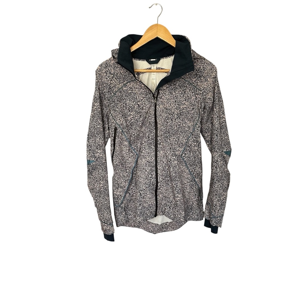Lululemon Runaway Hooded Jacket